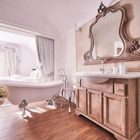Dworek Bukowy Park Aparthotel 3*