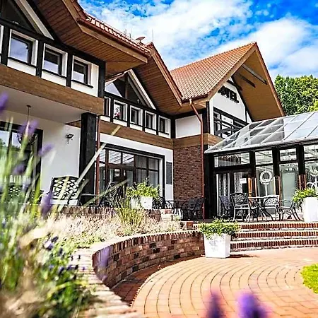 Dworek Bukowy Park شقة فندقية