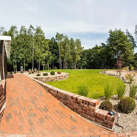 Dworek Bukowy Park 3*